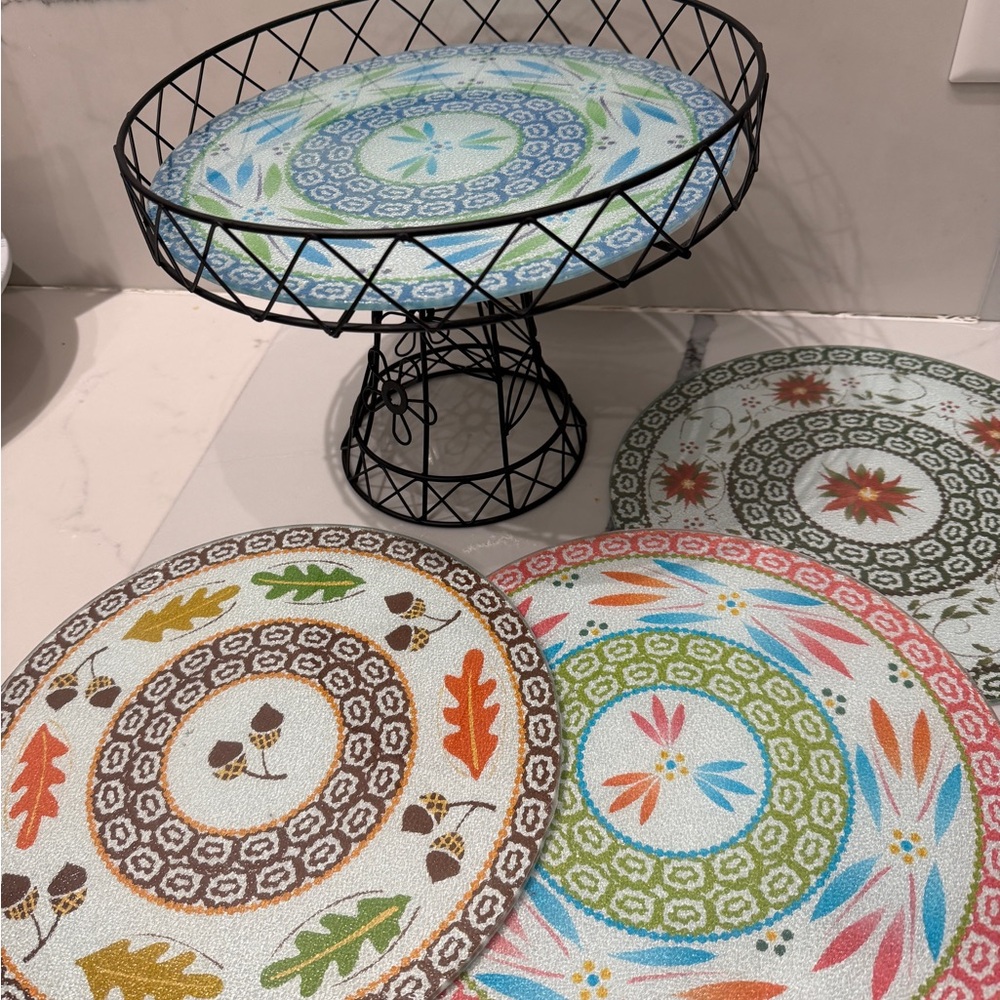 Cake or plant stand